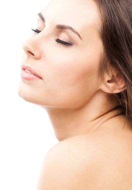 Güzel bir kadınla kapalı gözler, beyaz