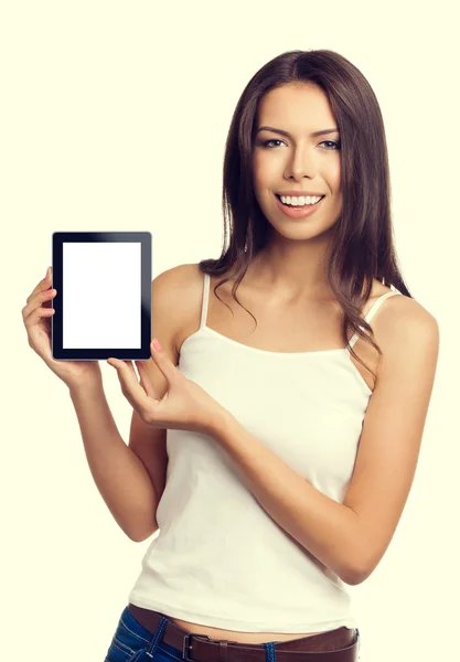 Mujer joven mostrando en blanco sin nombre tableta PC monitor —  Fotos de Stock