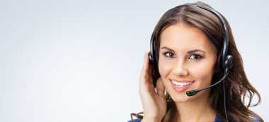 Destek telefonu operatörü kulaklık