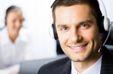 iki destek telefon operatörleri