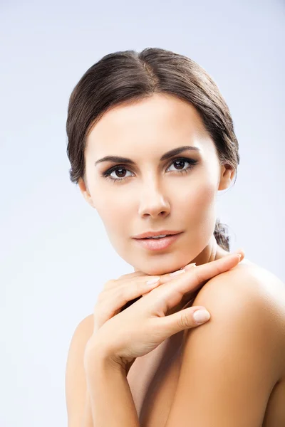 Portrait of woman with naked shoulders — Stock Photo, Image