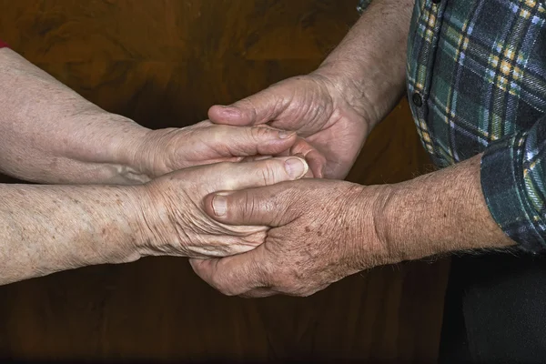 Mãos velhas — Fotografia de Stock