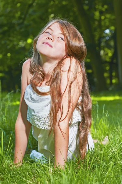 One Young girl — Stock Photo, Image