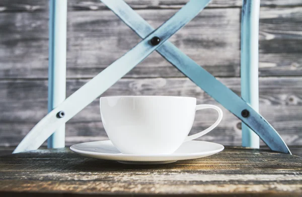 Escritorio con taza de café —  Fotos de Stock