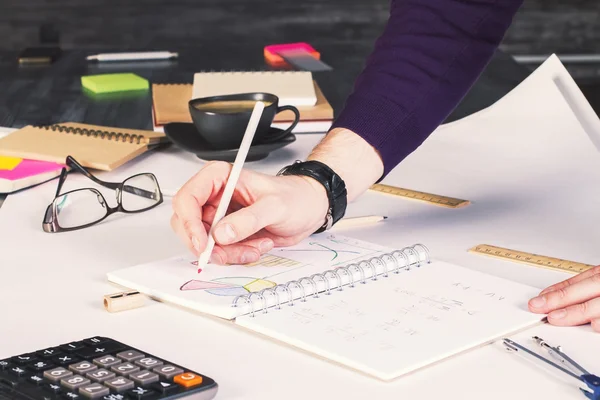 Grafieken in beurt — Stockfoto