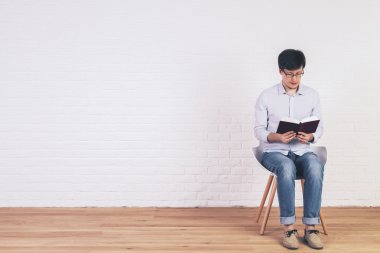 Beyaz adam kitap iç okuma