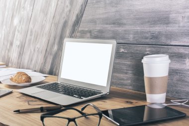 Resepsiyon beyaz dizüstü yüzü