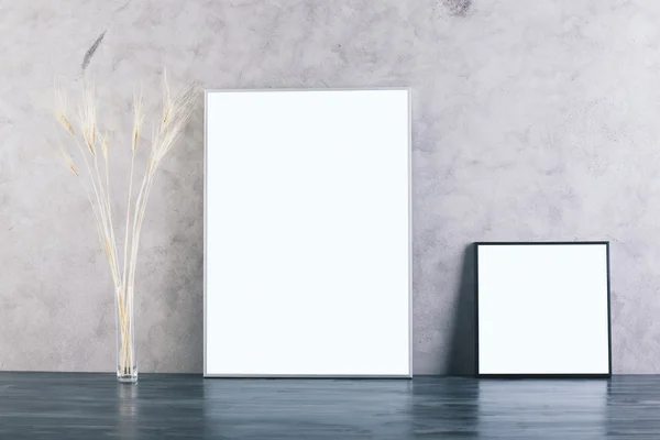 Two blank picture frames — Stock Photo, Image