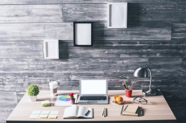 Modern tasarımcı çalışma alanı