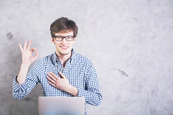 Smiling male ok sign — Stock Photo, Image