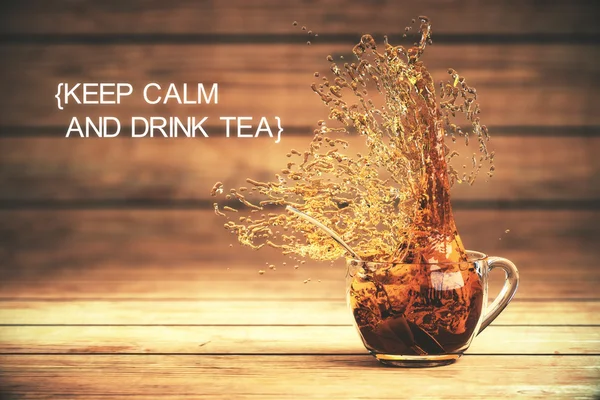 Mantenha a calma beber chá — Fotografia de Stock