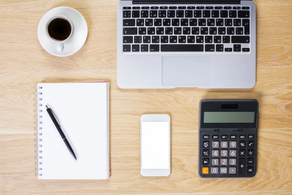 Área de trabalho do escritório com objetos — Fotografia de Stock