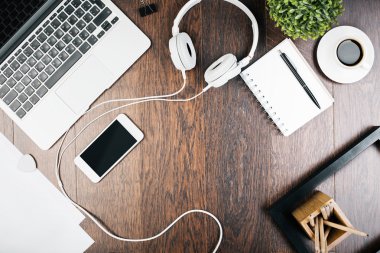 Masaüstü ile çeşitli nesneler