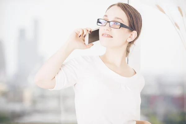 Señora de negocios en el teléfono — Foto de Stock