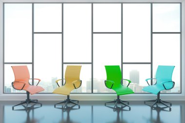 Odada döner sandalyeler