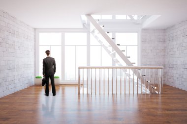 Parlak iç düşünceli adam