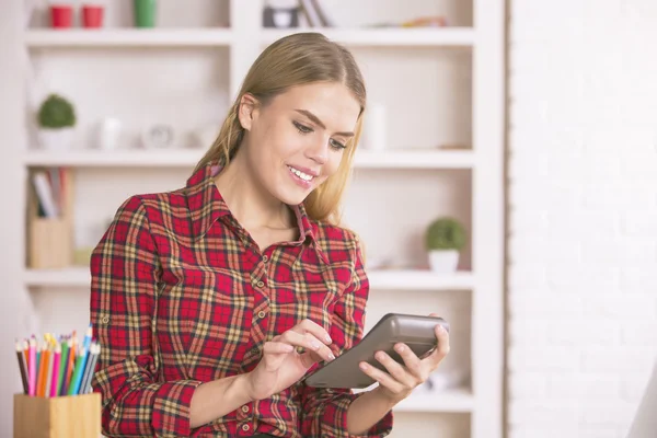 Lachende vrouw Accountant — Stockfoto