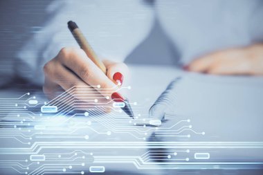 Arkaplana veri teknolojisi hologramıyla el yazıları yazan kadınların çoklu pozları. Yenilik kavramı.