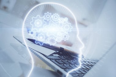 Bilgisayar ve insan beyninin hologram çizdiği çalışma alanının iki katına çıkarılması. Beyin fırtınası konsepti.