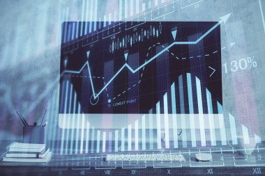 Arka planda eski pazar grafik hologramı ve kişisel bilgisayar var. Çifte maruziyet. Yatırım kavramı.