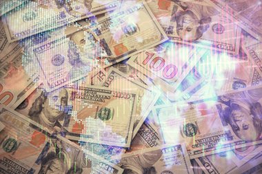 Forx grafiğinin çok sayıda görüntüsü bize dolar banknotları arka planında görünüyor. Finansal başarı piyasası kavramı.