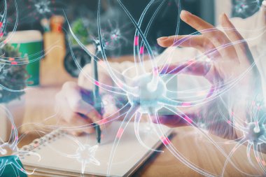 El üstünde tutulan nöron hologramı. Araştırma ve öğrenim kavramı. Çift pozlama