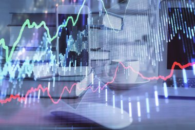 Finansal grafik çizimi ve cep telefonu geçmişine iki kez maruz kalmış. Önx ticareti kavramı