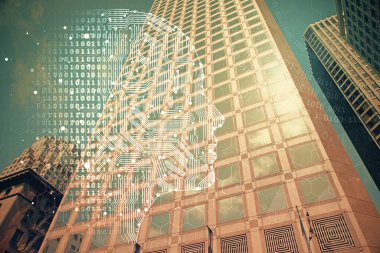 Şehrin arka planına beyin hologramı çizimi. Çifte maruz kalma. Beyin fırtınası konsepti.