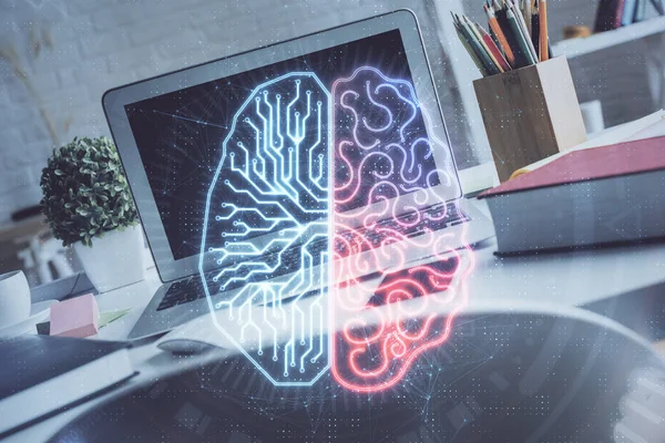 Doppia esposizione dello spazio di lavoro con ologramma di disegno del cervello umano e del computer. Concetto di brainstorming. — Foto Stock