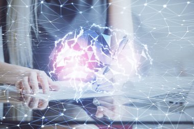 Arka plana beyin hud 'u ile el yazısı yazan kadınların çoklu pozları. Öğrenme kavramı.