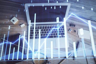 Bilgisayarla arka plan üzerine iki kat mali şema çizimi. Araştırma ve analiz kavramı. Üst görünüm.