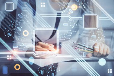 Arka plana veri teknolojisi hud 'u ile el yazısı yazan kadınların çoklu pozları. Büyük veri kavramı.