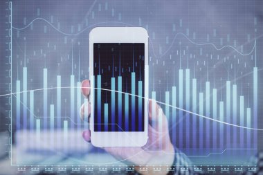 Erkeklerin el ele tutuşup dijital bir cihaz ve ön grafik çizimi kullanırken çift pozlama. Finansal piyasa kavramı.