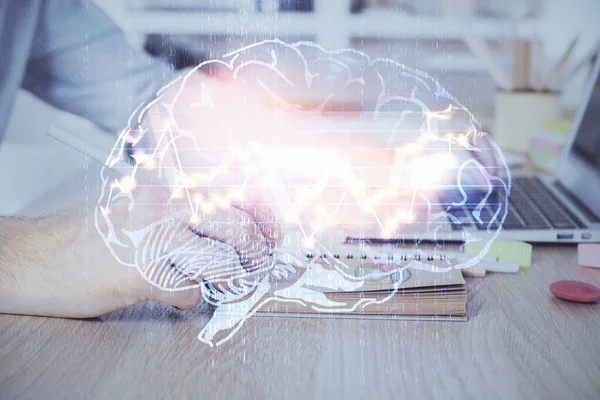 Hombre escribiendo en el fondo del teclado con holograma cerebral. Concepto de big data. Doble exposición. —  Fotos de Stock