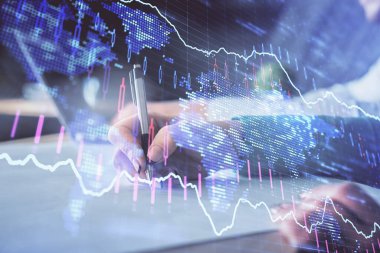 Ön x çizelgesinin arka plan notları alan insanların üzerini çizerken çift pozlama. Mali analiz kavramı