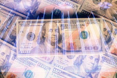 Forx grafiğinin çok sayıda görüntüsü bize dolar banknotları arka planında görünüyor. Finansal başarı piyasası kavramı.