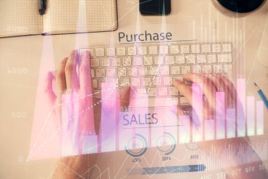 Dizüstü bilgisayar klavyesini ve ön x çizim hologramını yazarken çift pozlama. Üst Manzara. Finans piyasası kavramı.