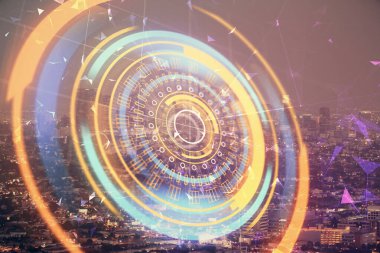 Teknoloji temalı hologramın ve şehrin arka planının iki katına çıkarılması. Yüksek Teknoloji kavramı.