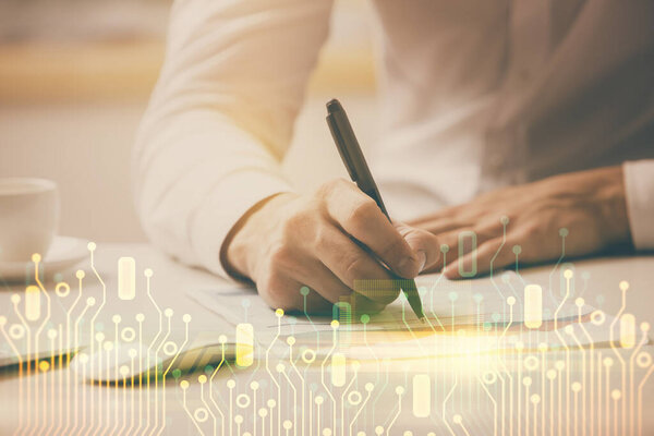 Человек в белой рубашке с технологическими иконами.