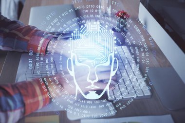 Adam klavyede beyin hologramıyla yazı yazıyor. Büyük Data kavramı. Çift pozlama.