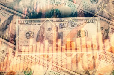 Forx grafiğinin çok sayıda görüntüsü bize dolar banknotları arka planında görünüyor. Finansal başarı piyasası kavramı.