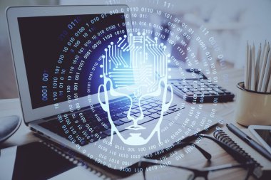 Bilgisayar ve beyin hologram çizerken masaüstüne çifte maruz kalma. Yapay zeka kavramı.