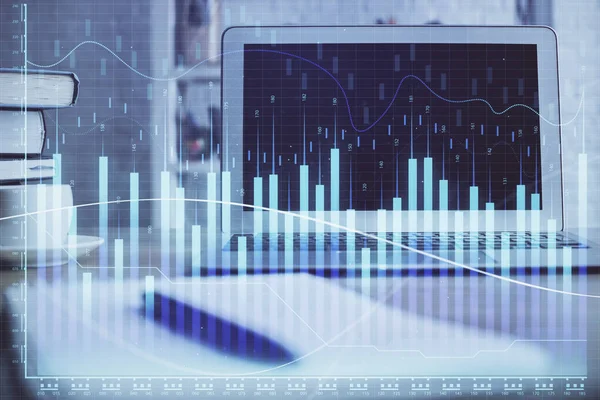 Börsendiagramm und Tabelle mit Computerhintergrund. Mehrfachbelichtung. Konzept der Finanzanalyse. — Stockfoto