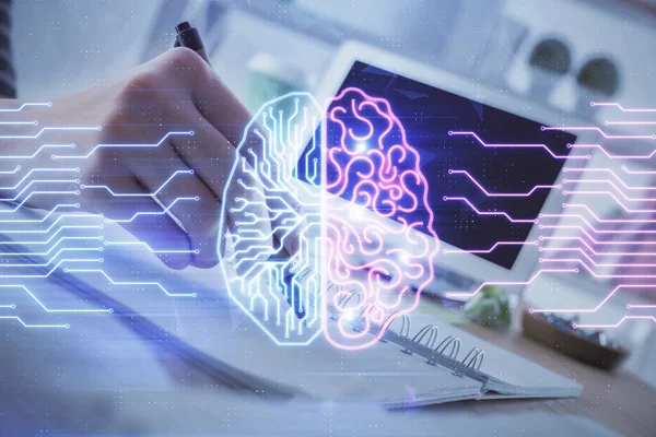 Mehrfachbelichtung der Schreibhand auf dem Hintergrund mit Gehirn-Hologramm. Konzept des Selbstlernens. — Stockfoto