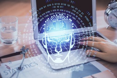 Adam klavyede beyin hologramıyla yazı yazıyor. Büyük Veri Kavramı.