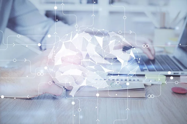 Hombre escribiendo en el fondo del teclado con holograma cerebral. Concepto de big data. Doble exposición. —  Fotos de Stock