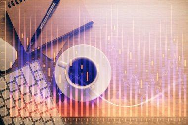 Forx grafik çizimi ve çalışma masası üst veiw çoklu pozlama. Mali analiz kavramı.