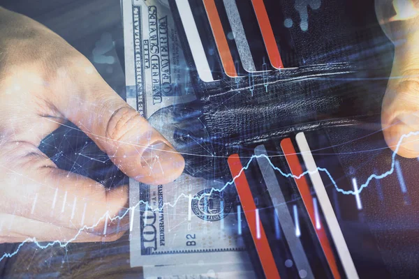 Мультиэкспозиция форекс график рисования голограммы и доллары США купюры и руки человека. Концепция технического анализа . — стоковое фото