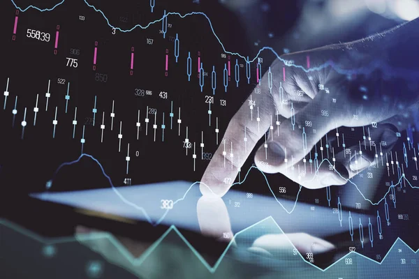 Doble exposición de las manos del hombre sosteniendo y utilizando un dispositivo digital y dibujo gráfico de divisas. Concepto de mercado financiero. — Foto de Stock