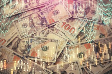 Forx grafiğinin çok sayıda görüntüsü bize dolar banknotları arka planında görünüyor. Finansal başarı piyasası kavramı.